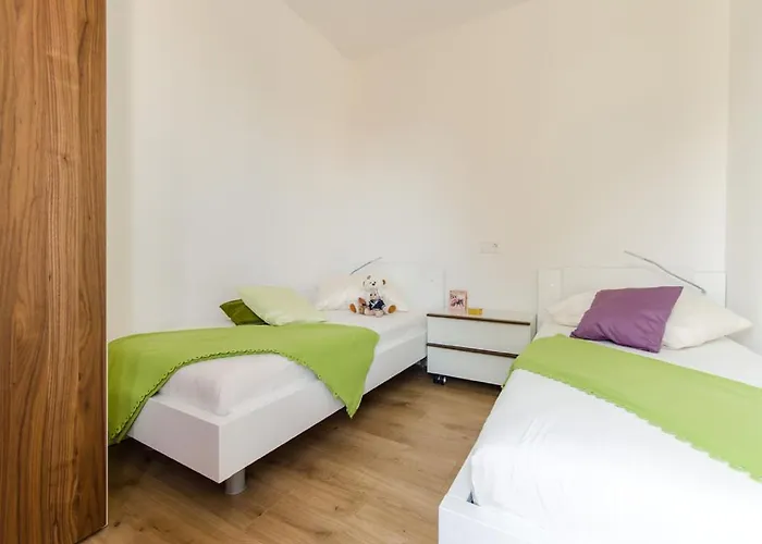 De Luxe Maisonette Sonnenglanz アパート *